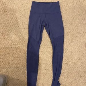 Manduka blue leggings